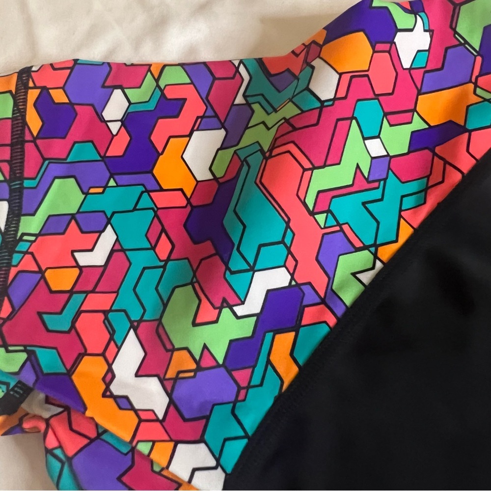 NWT Speedo XL Rainbow Brights Short Sleeve Rash Guard Swim Shirt Girls - Picture 6 of 8